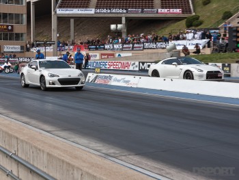 starting line of brz vs -Gt-r drag race