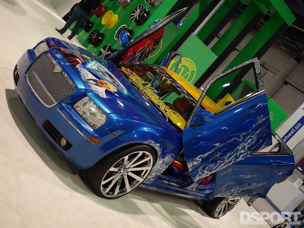 Superman Chrysler 300 at SEMA 2015